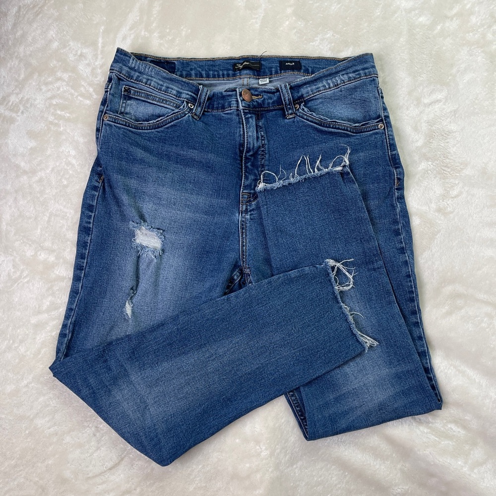 Supplies by Unionbay Ankle Cropped Distressed Blue Jeans Size 12